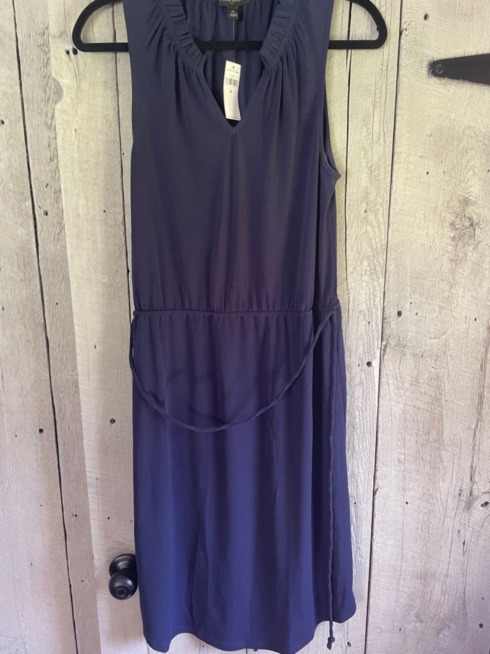 Sleeveless Navy Elastic-Waist Midi Dress